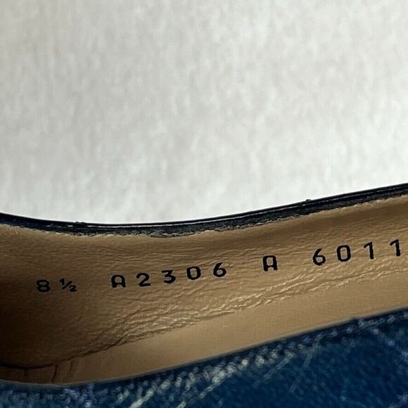 Bruno Magli Shoes Womens 8.5 Blue Leather Quilted Pumps Heels Lined Italy Made - Picture 9 of 11